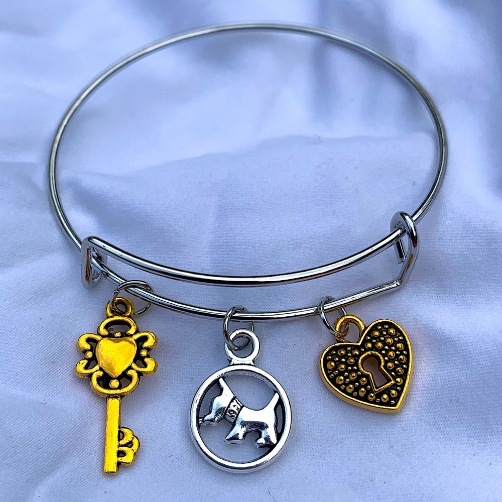 Brand New! Handmade! Adjustable Charm Bangle Bracelet!
